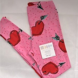 NEW!!! Valentine’s Day Heart & Arrow Leggings Lularoe One Size